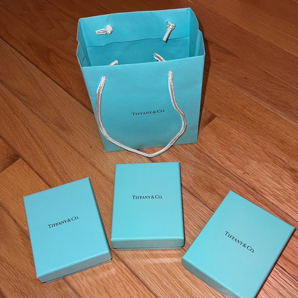 TIFFANY & CO BOXES AND BAG ONLY